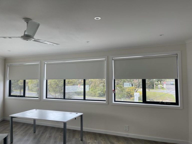 Read more about the article How Do I Measure For Roller Blinds?