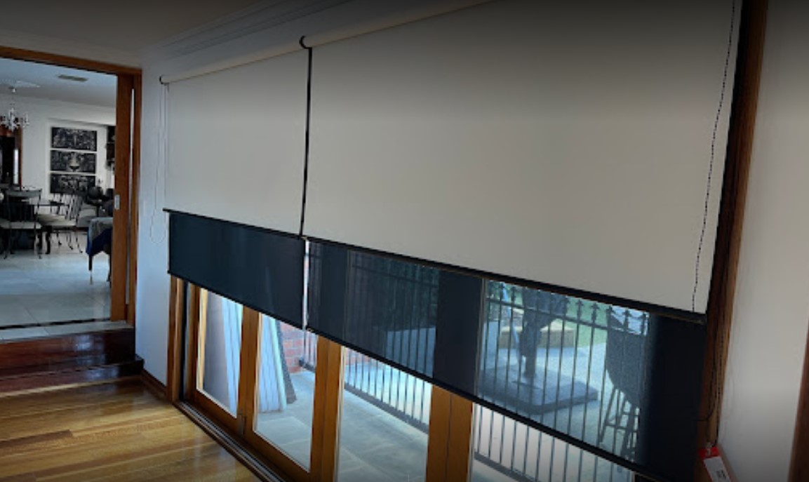 Read more about the article How to Install Two Roller Blinds in One Window