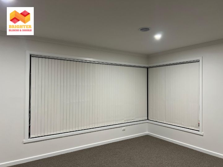 Read more about the article How To Repair Vertical Blinds Carrier Stems and Gears