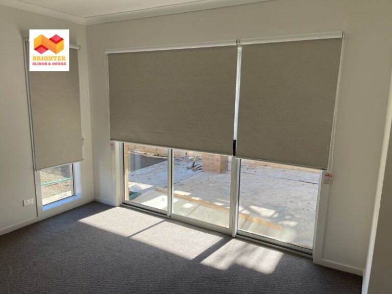 Read more about the article How to Install Roller Blinds: DIY vs Professional Installation